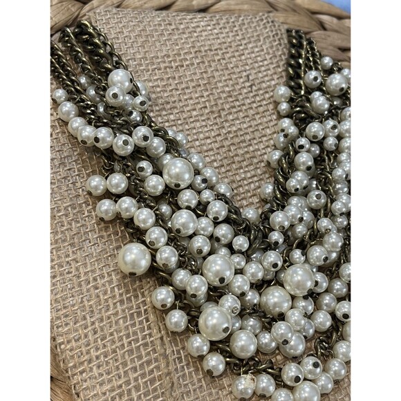Abercrombie & Fitch White Faux Pearl Necklace Antique Gold Cha Cha Coquette - Picture 4 of 9